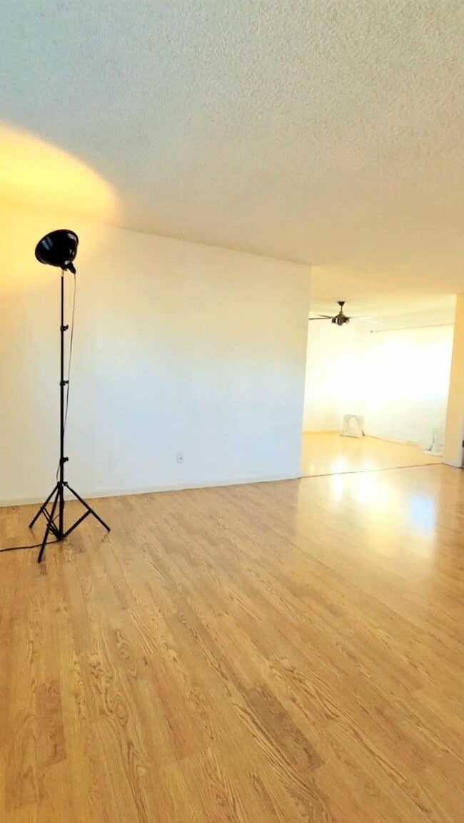 Photo - 2239 N Frederic St Unit Apt