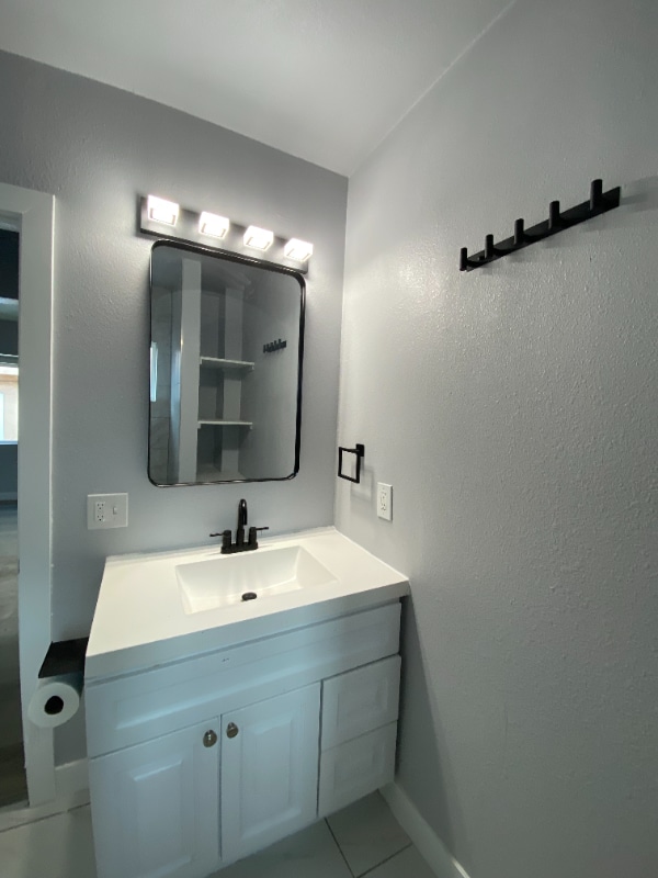 Photo - 1509 E 20th St Unit Main House