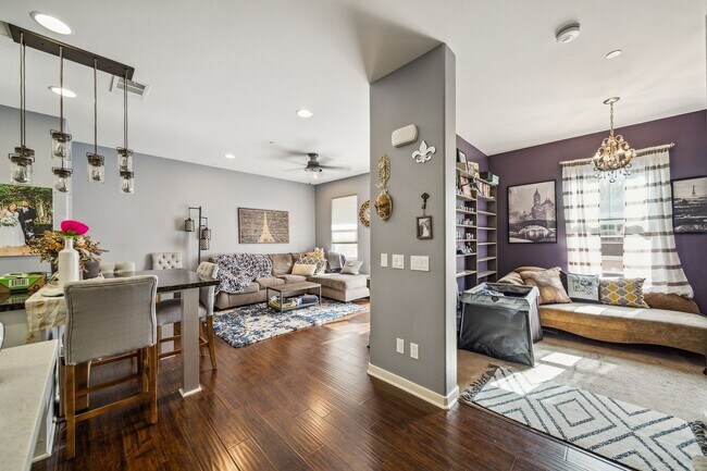 Photo - MI/Special Charming 2-Bed / 2.5-Bath Townh...