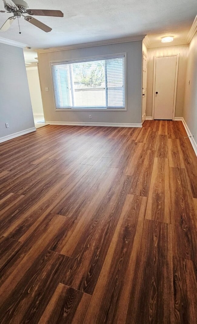 Photo - 1234 E Bell Ave