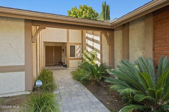 Photo - 5844 Conifer St