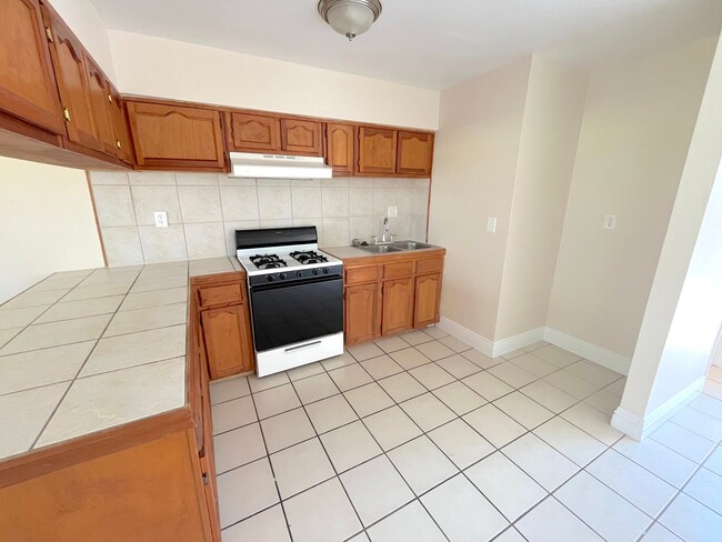 Photo - 1324 W Winn Dr Unit D