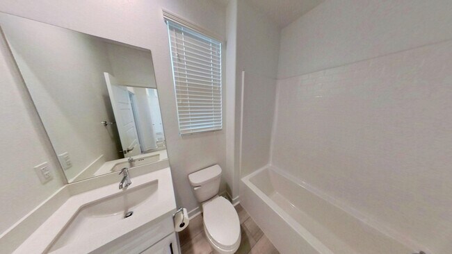 Photo - 1627 Vlg Grn Wy