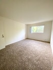 Photo - Woodman Oaks Apartments