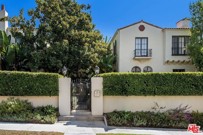Building Photo - 846 S Lucerne Blvd