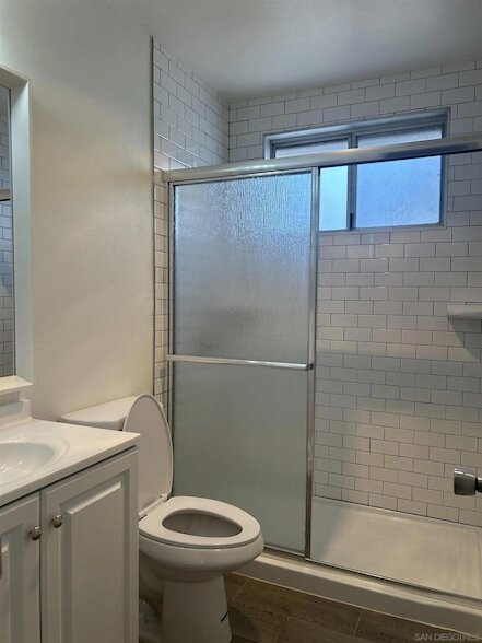 Photo - 4443 Kansas St