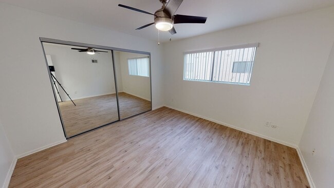 Photo - Royal Terrace Apartments