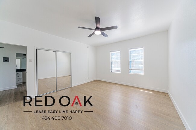 Photo - 6075 Franklin Ave Unit 241