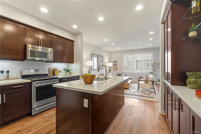 Building Photo - 12913 Mission Ave