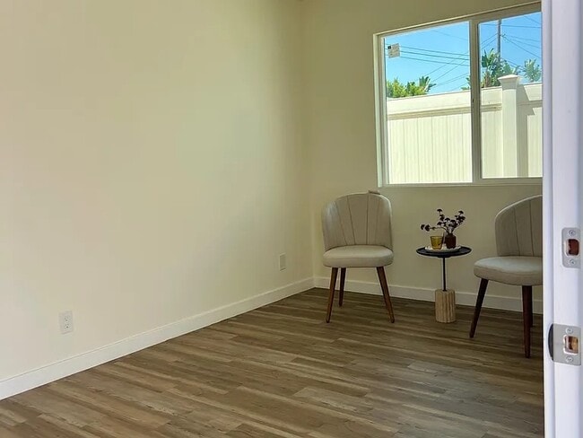 Photo - 9427 S 2nd Ave Unit 9427 1.2