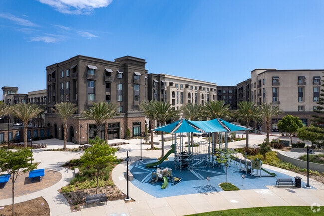 Town Square at Wagon Wheel - Wagon Wheel Town Square