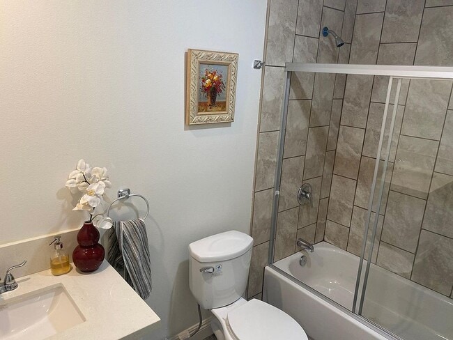 Photo - 3523 1/2 Percy St