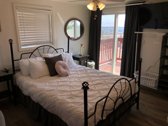 Photo - 2950 Columbia St Unit Furnished SanDiego Studio