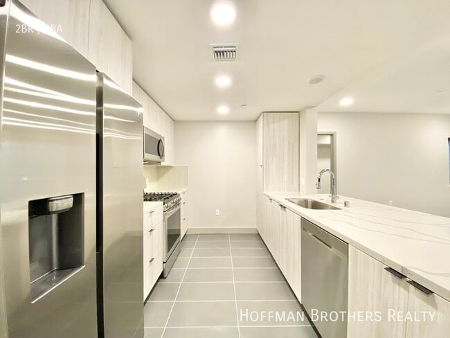 Photo - 1532 Brockton Ave Unit 310