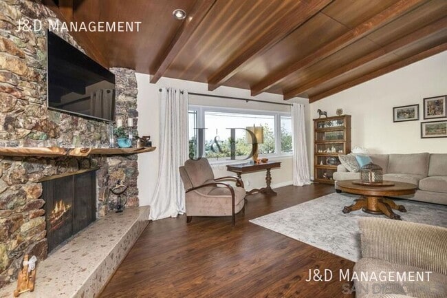 Photo - 3705 Putter Dr