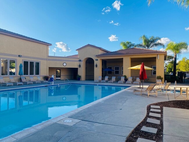 Photo - 2 Bed 2 Bath Condo for Rent in Murrieta