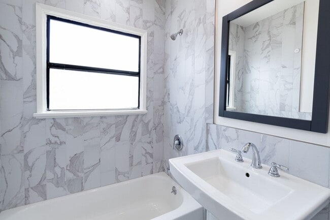 Photo - 2104 E Florida St Unit 10