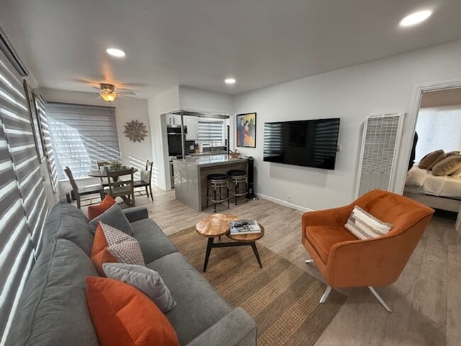 Building Photo - 423 Unit 67 BAYSHORE AVE #71 LONG BEACH, CA 90803