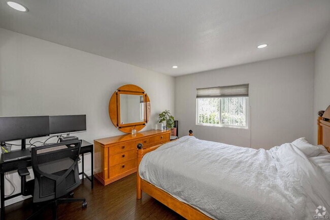 Building Photo - 2417 W Ave 30 Rental