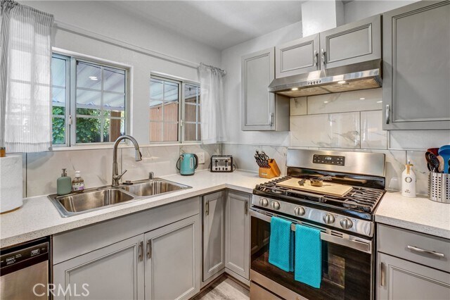 Photo - 422 W Bencamp St