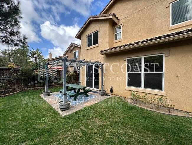 Photo - 820 Silver Dr