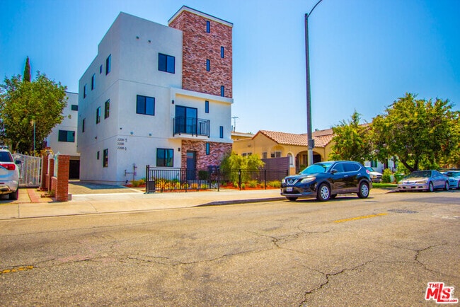 Building Photo - 2208 Hauser Blvd Rental