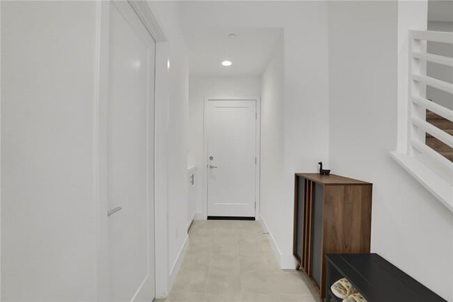 Photo - 140 Allusion