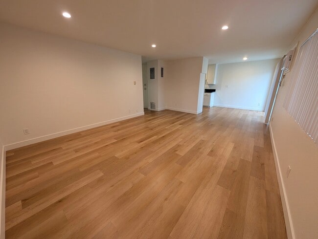 Photo - 3900 1st St Unit 8