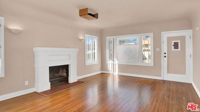 Photo - 6180 Oak Crest Way