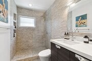 Photo - 1145 Larrabee St House