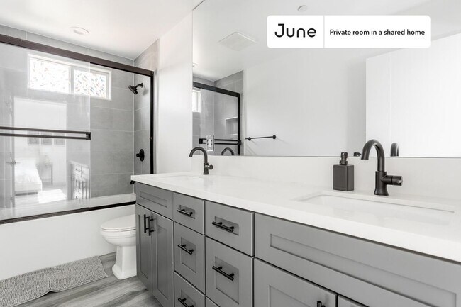 Photo - Room in Shared 4 bed/3 bath home Unit D