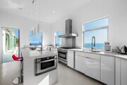 Kitchen - 20782 Rockpoint Way House