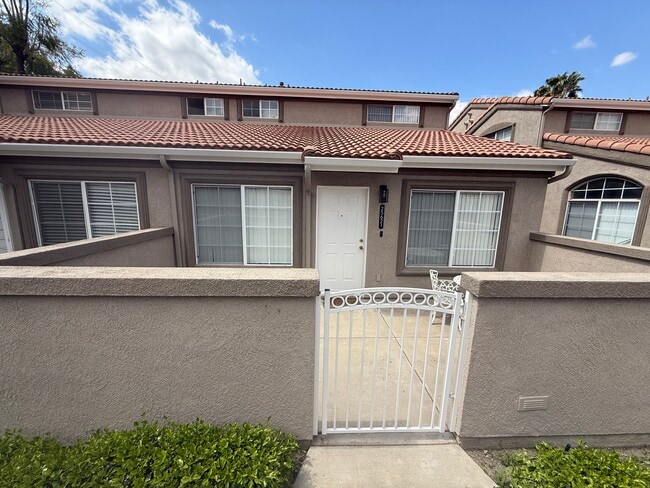 Photo - 25621 Prospect Ave Townhome