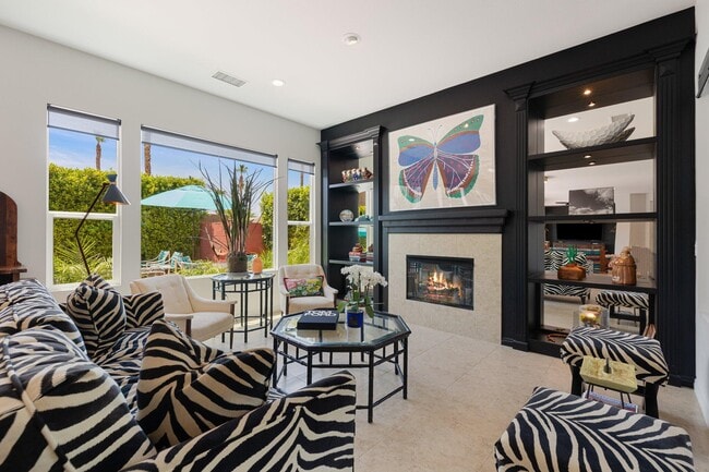 Photo - 61185 Soaptree Dr