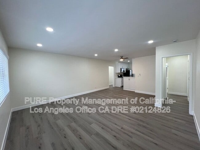 Photo - 4212 1/2 W 64th St