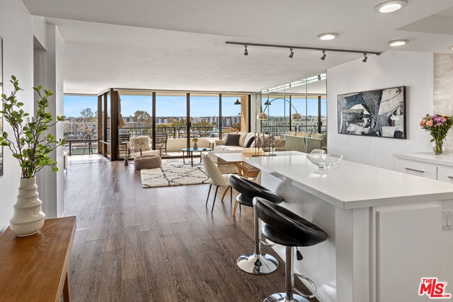Photo - 4267 Marina City Dr Unit 106