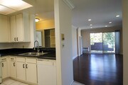 Photo - 15040 Moorpark St