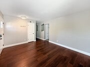 Photo - Newly Remodeled 3B 2BA Home w/ Putting Gre...