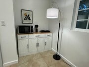 Photo - PRIVATE , FURNISHED Beverly Hills Studio Back House ! All utilities included