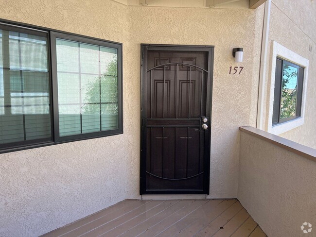 Building Photo - Great Oceanside 2 Bedroom, 2 Bath Condominium Unit 157