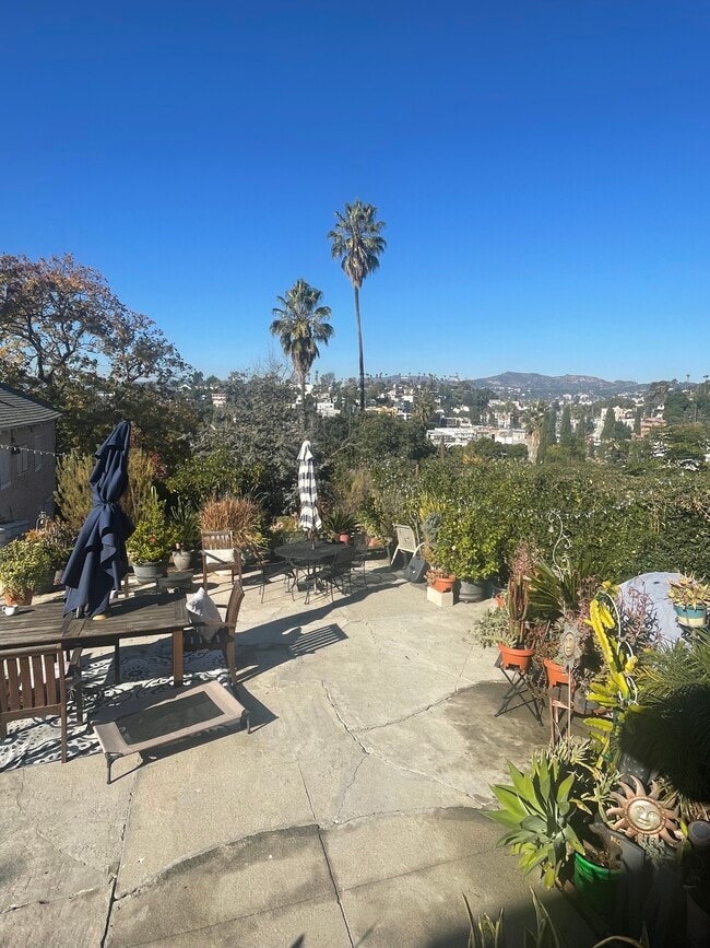 Photo - 837 N La Fayette Park Pl Unit c