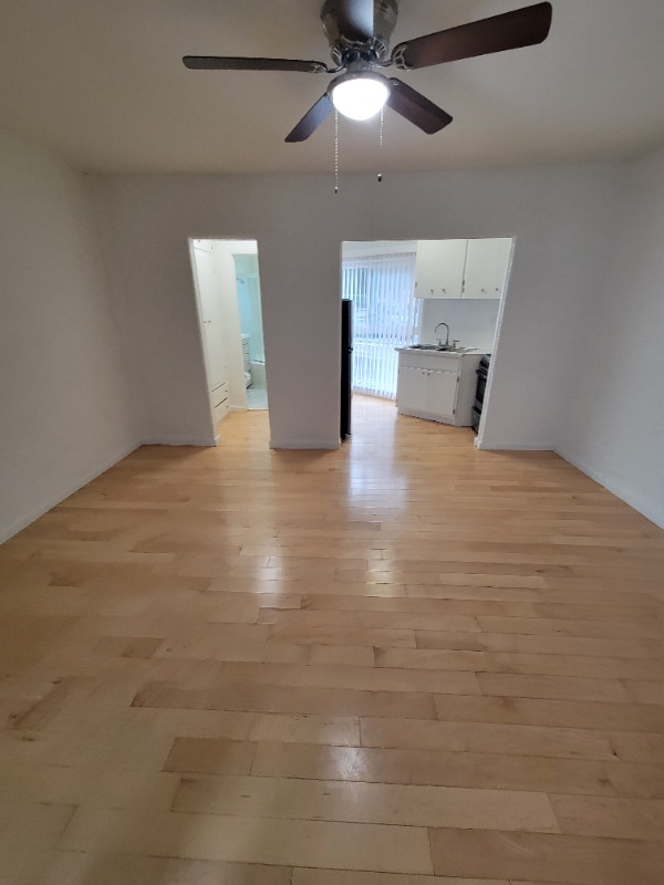 Building Photo - 485 S Roxbury Dr