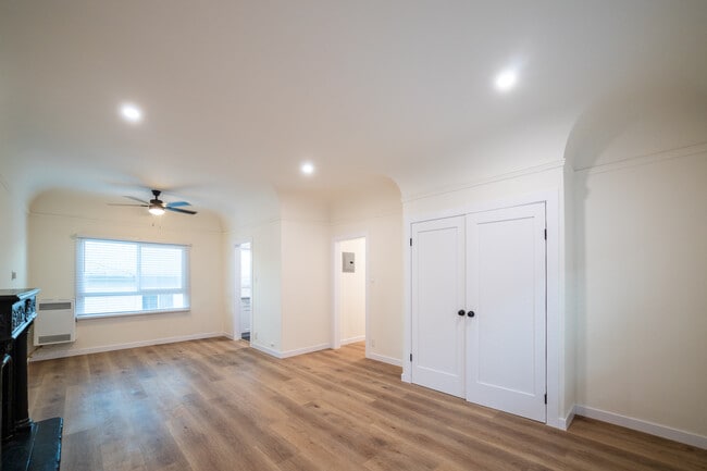 Photo - 211 N Berendo St Unit 1/4