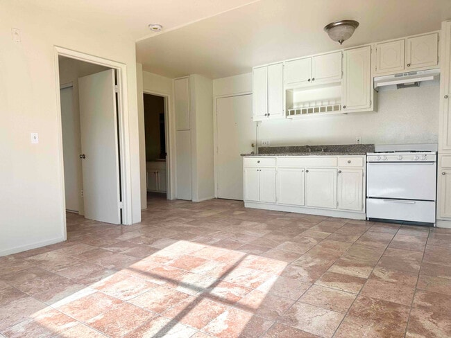 Photo - 255 Loma Dr Unit 102