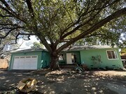 Photo - 15722 Parthenia St House