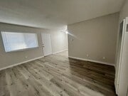 Photo - SPACIOUS 1 BEDROOM 1 BATH DOWNSTAIRS Unit 1590-05