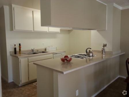 Kitchen - Park Circle Apartments