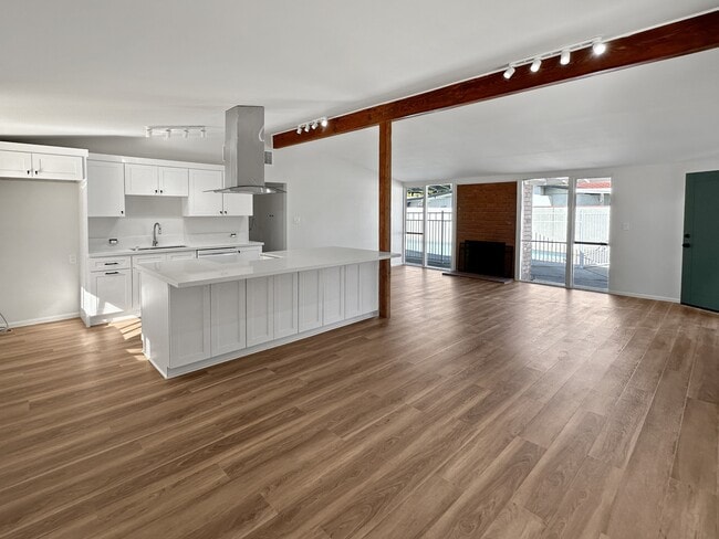 Photo - 1115 N Brand Blvd