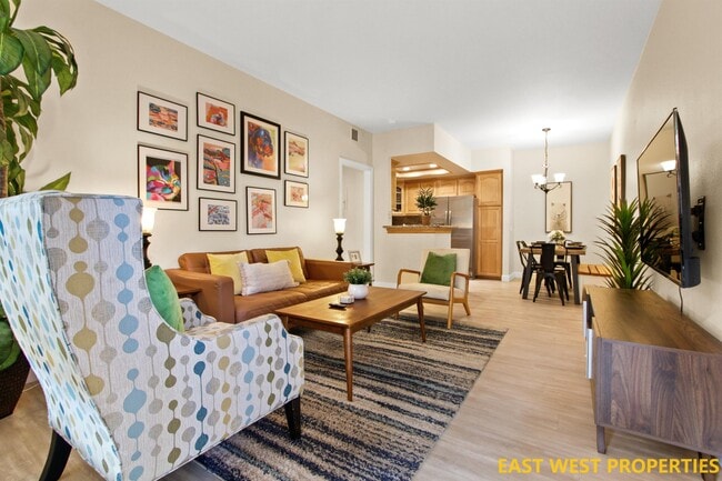 Photo - 64 Costero Aisle Townhome