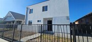 Photo - 211 W 43rd St